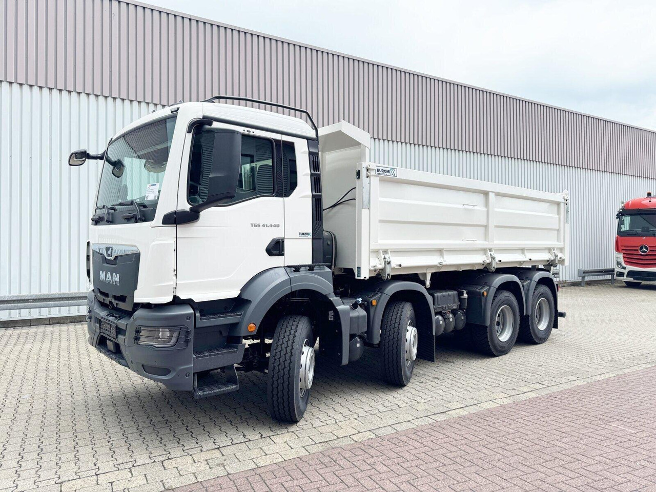 MAN TGS 41.440 8x4 BB TGS 41.440 8x4 BB, Bordmatik, ca. 16m³ - شاحنة قلاب: صورة 4 MAN TGS 41.440 8x4 BB TGS 41.440 8x4 BB, Bordmatik, ca. 16m³ - شاحنة قلاب: صورة 4
