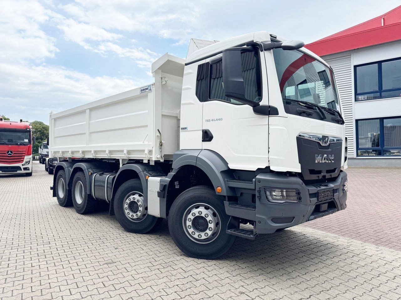 MAN TGS 41.440 8x4 BB TGS 41.440 8x4 BB, Bordmatik, ca. 16m³ - شاحنة قلاب: صورة 5 MAN TGS 41.440 8x4 BB TGS 41.440 8x4 BB, Bordmatik, ca. 16m³ - شاحنة قلاب: صورة 5