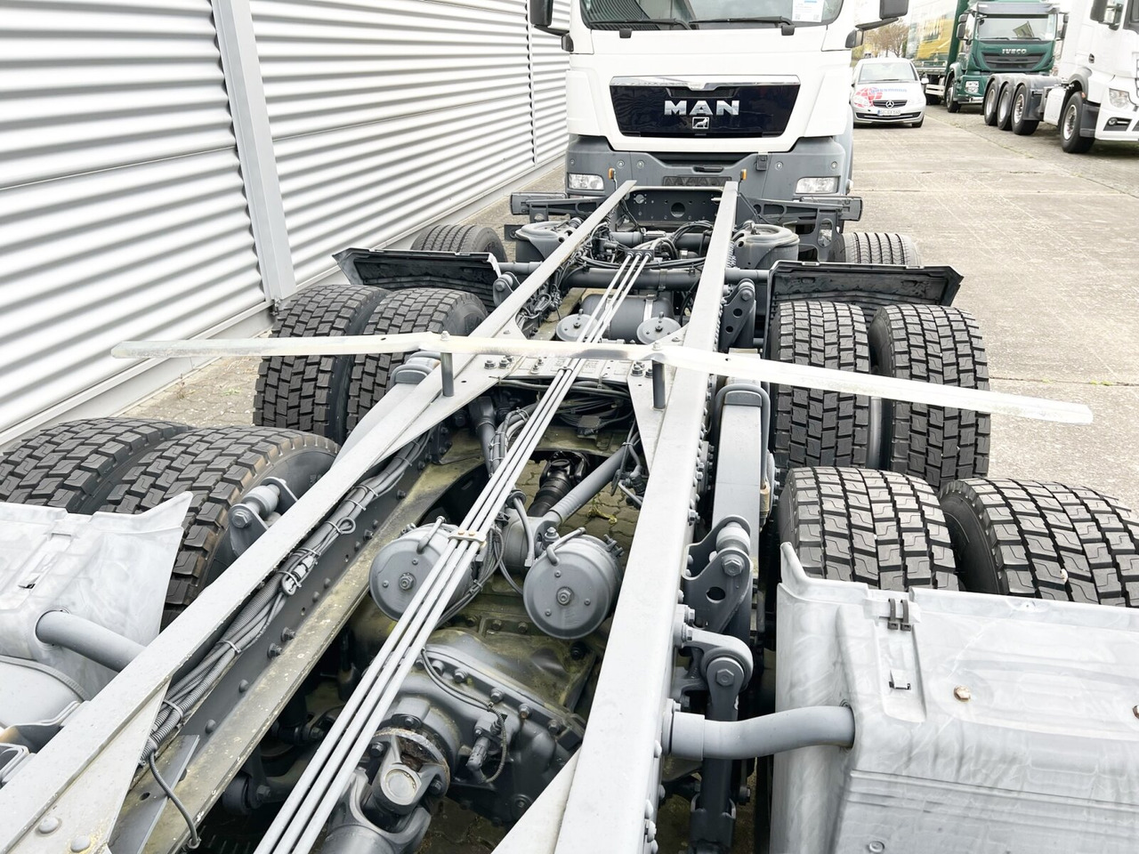 MAN TGS 50.480BB 10x4 Retarder TGS 50.480BB 10x4 Retarder, 3-f.NA - شاحنة هيكل كابينة: صورة 3 MAN TGS 50.480BB 10x4 Retarder TGS 50.480BB 10x4 Retarder, 3-f.NA - شاحنة هيكل كابينة: صورة 3
