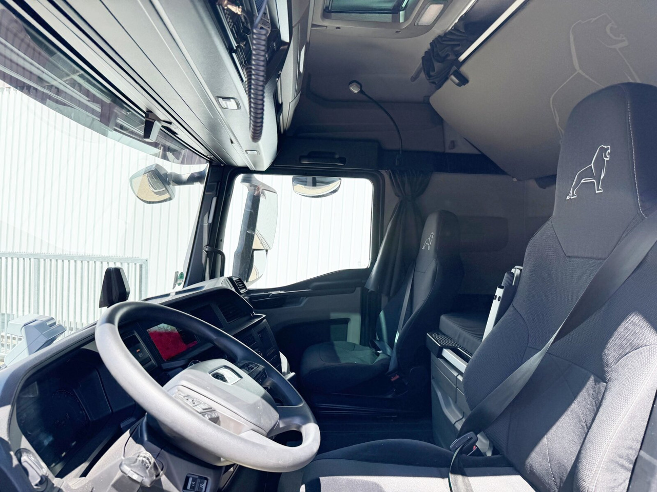 MAN TGX 18.470 4x2 BL TGX 18.470 4x2 BL, Retarder, Navi - وحدة جر: صورة 2 MAN TGX 18.470 4x2 BL TGX 18.470 4x2 BL, Retarder, Navi - وحدة جر: صورة 2