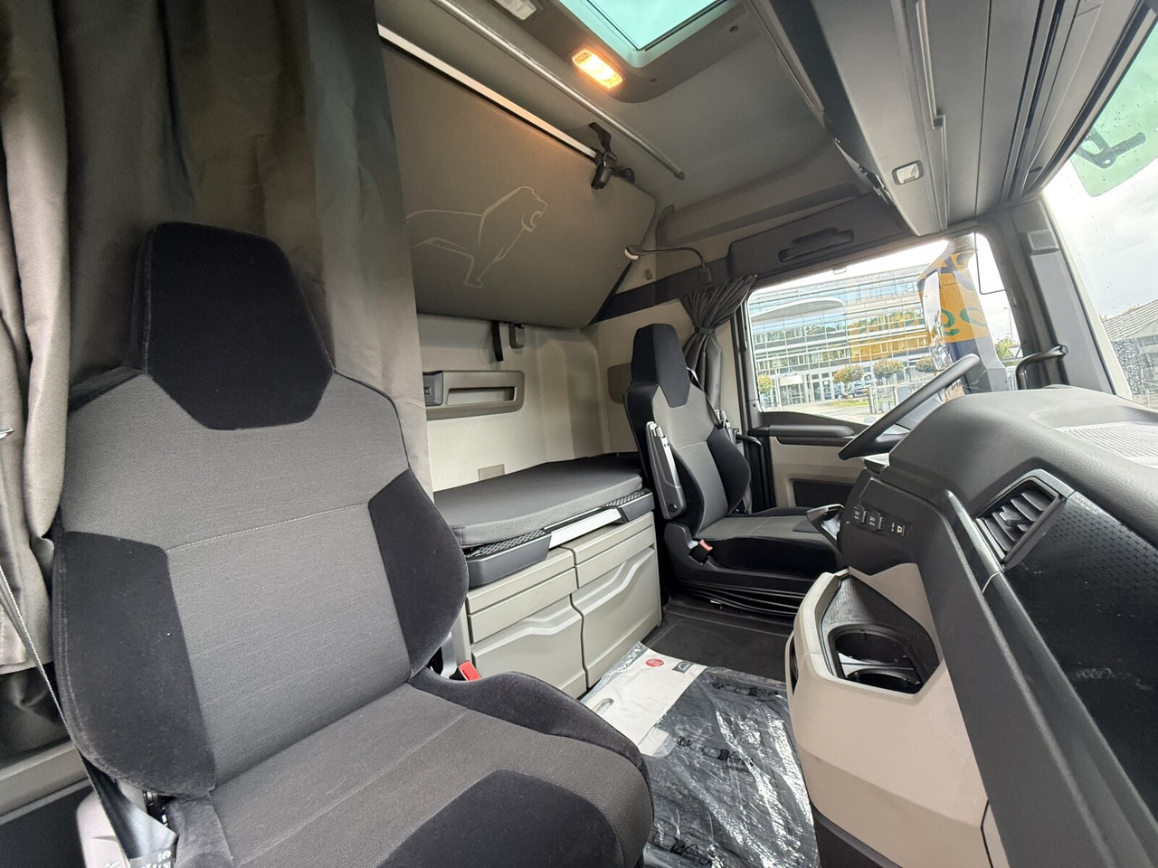 MAN TGX 26.470 6x2-4 BL TGX 26.470 6x2-4 BL, Lenk-/Liftachse, Retarder, Navi, Heckkran Atlas AK 170.2-A2 - شاحنة كرين, شاحنات مسطحة: صورة 2 MAN TGX 26.470 6x2-4 BL TGX 26.470 6x2-4 BL, Lenk-/Liftachse, Retarder, Navi, Heckkran Atlas AK 170.2-A2 - شاحنة كرين, شاحنات مسطحة: صورة 2