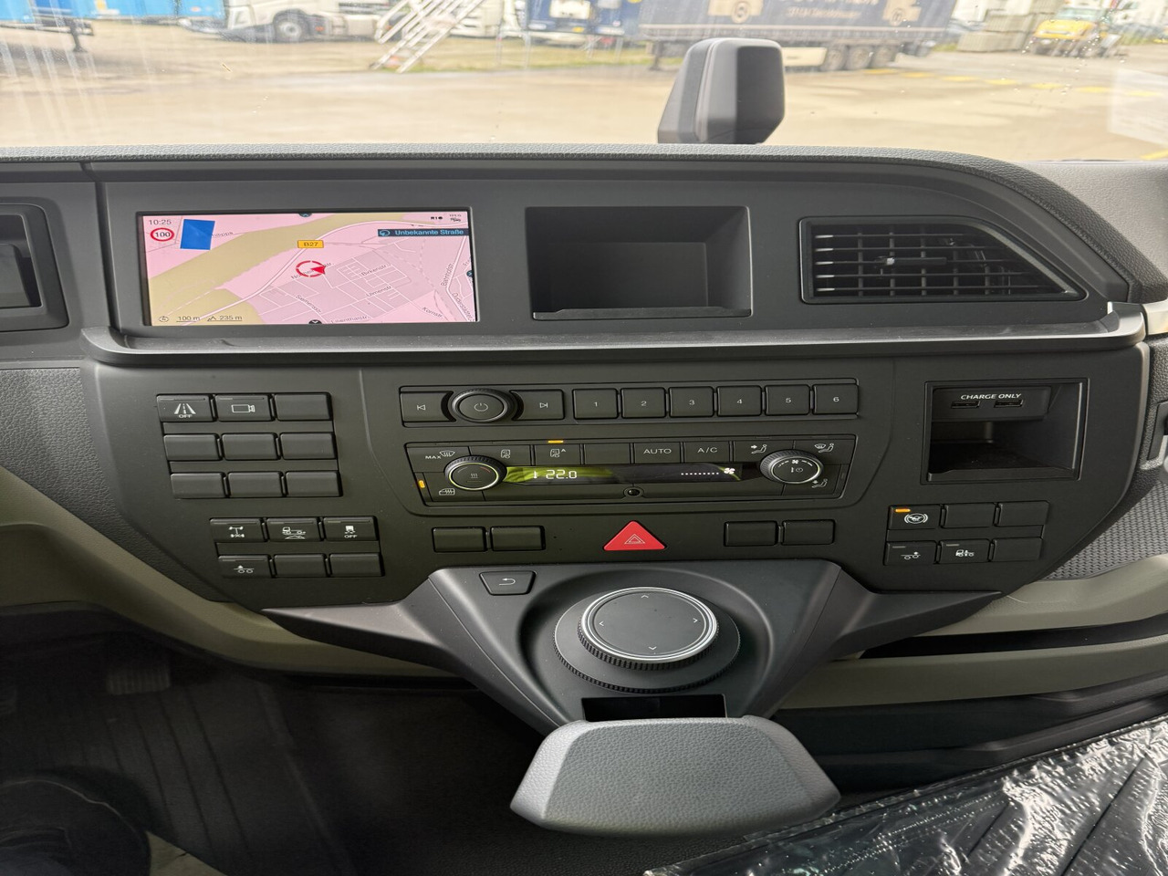 MAN TGX 26.470 6x2-4 BL TGX 26.470 6x2-4 BL, Lenk-/Liftachse, Retarder, Navi, Heckkran Atlas AK 170.2-A2 - شاحنة كرين, شاحنات مسطحة: صورة 5 MAN TGX 26.470 6x2-4 BL TGX 26.470 6x2-4 BL, Lenk-/Liftachse, Retarder, Navi, Heckkran Atlas AK 170.2-A2 - شاحنة كرين, شاحنات مسطحة: صورة 5