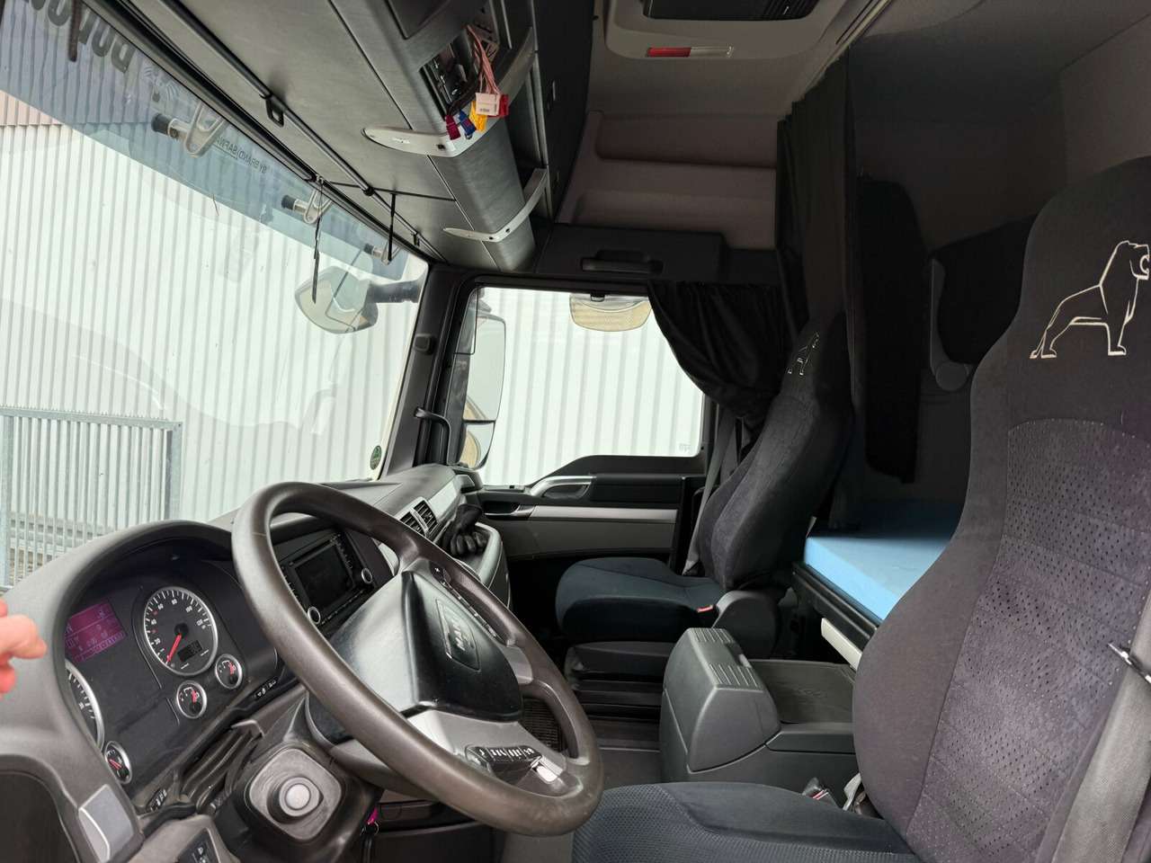 MAN TGX 26.480 6x4 BLS TGX 26.480 6x4 BLS, Retarder, XLX, Standklima, Hydraulik, zGG 90t - وحدة جر: صورة 2 MAN TGX 26.480 6x4 BLS TGX 26.480 6x4 BLS, Retarder, XLX, Standklima, Hydraulik, zGG 90t - وحدة جر: صورة 2