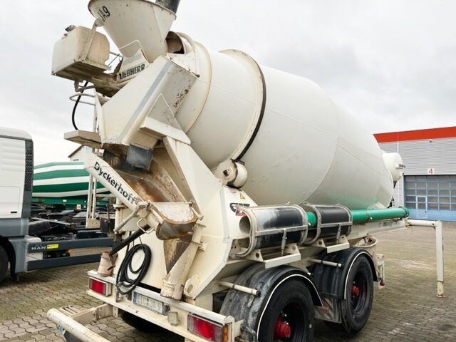 MÜLLER MITTELTAL SF32 mit Liebherr Betonmischer ca. 10m³ MÜLLER MITTELTAL SF32, Liebherr Betonmischer 10m³, 4x VORHANDEN , Liftachse - نصف مقطورة خلاطة خرسانة: صورة 5 MÜLLER MITTELTAL SF32 mit Liebherr Betonmischer ca. 10m³ MÜLLER MITTELTAL SF32, Liebherr Betonmischer 10m³, 4x VORHANDEN , Liftachse - نصف مقطورة خلاطة خرسانة: صورة 5