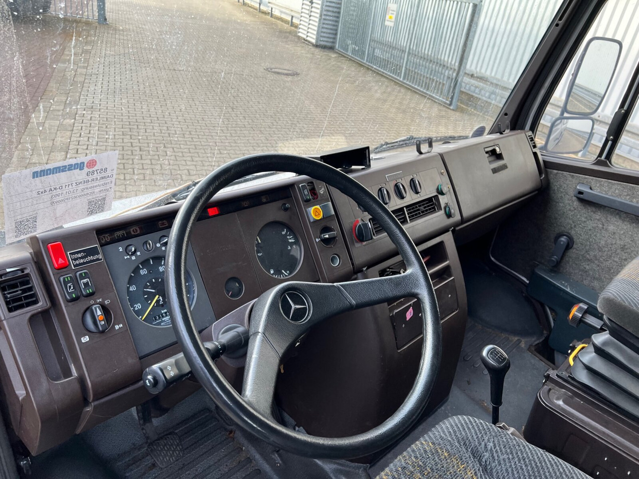 Mercedes-Benz 711 D-KA 4x2 711 D-KA 4x2, Standklima, 11-Sitze, 2 x on stock - حافلة صغيرة, ميكروباص: صورة 4 Mercedes-Benz 711 D-KA 4x2 711 D-KA 4x2, Standklima, 11-Sitze, 2 x on stock - حافلة صغيرة, ميكروباص: صورة 4