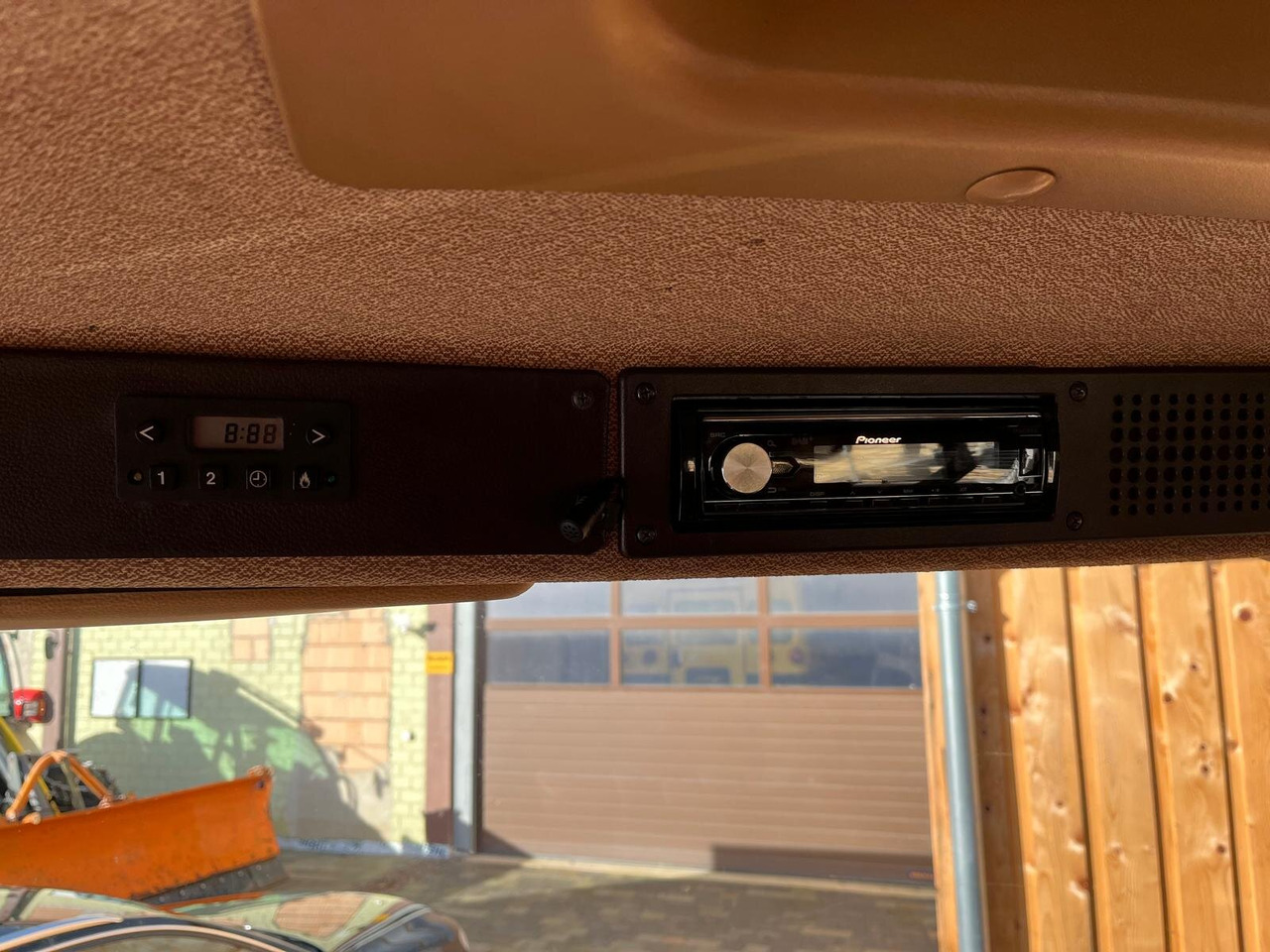 Mercedes-Benz 914 K 4x2 914 K 4x2 - شاحنة قلاب: صورة 2 Mercedes-Benz 914 K 4x2 914 K 4x2 - شاحنة قلاب: صورة 2