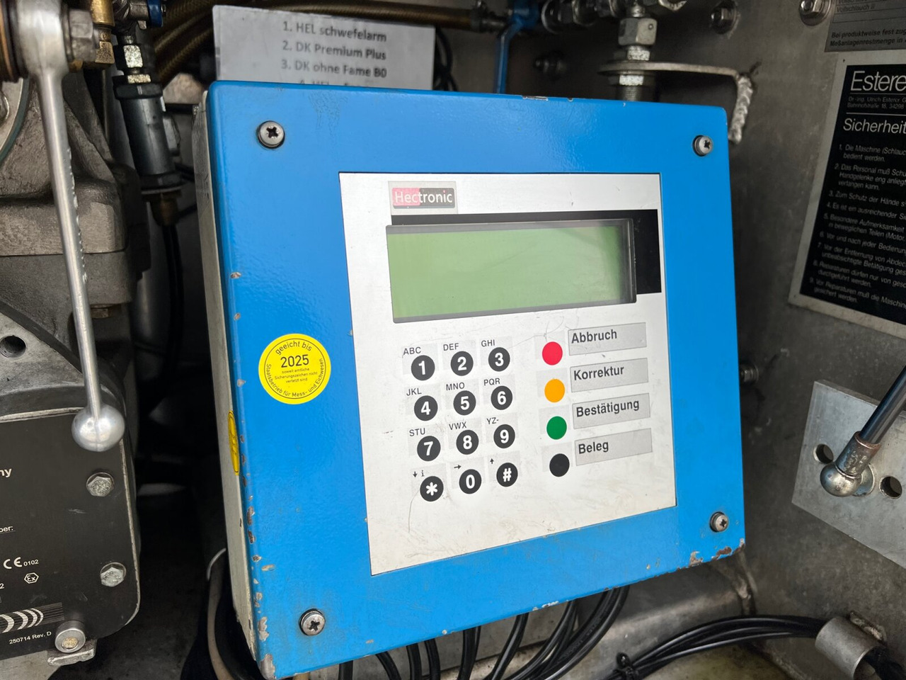 شاحنة صهريج Mercedes-Benz Actros 1841 L 4x2 Actros 1841 L 4x2, Esterer-Tankaufbau, 3 Kammern, 14.000l, ADR: صورة 10