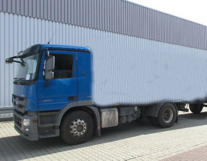 Mercedes-Benz Actros 1841L 4x2 1841L 4x2,Chassis mit Retarder - شاحنة هيكل كابينة: صورة 1 Mercedes-Benz Actros 1841L 4x2 1841L 4x2,Chassis mit Retarder - شاحنة هيكل كابينة: صورة 1