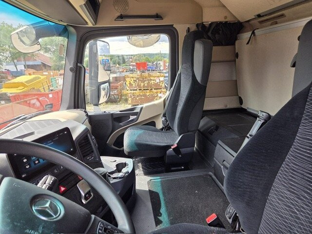 Mercedes-Benz Actros 1846 LS 4x2 Actros 1846 LS 4x2 MultimediaCockpit, StreamSpace, ADR - وحدة جر: صورة 3 Mercedes-Benz Actros 1846 LS 4x2 Actros 1846 LS 4x2 MultimediaCockpit, StreamSpace, ADR - وحدة جر: صورة 3