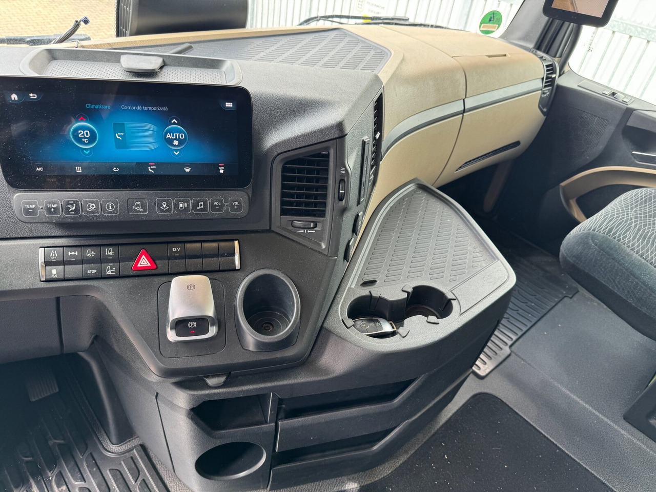 Mercedes-Benz Actros 1848 LS 4x2 Actros 1848 LS 4x2, Vollumer ,Retarder - وحدة جر: صورة 3 Mercedes-Benz Actros 1848 LS 4x2 Actros 1848 LS 4x2, Vollumer ,Retarder - وحدة جر: صورة 3