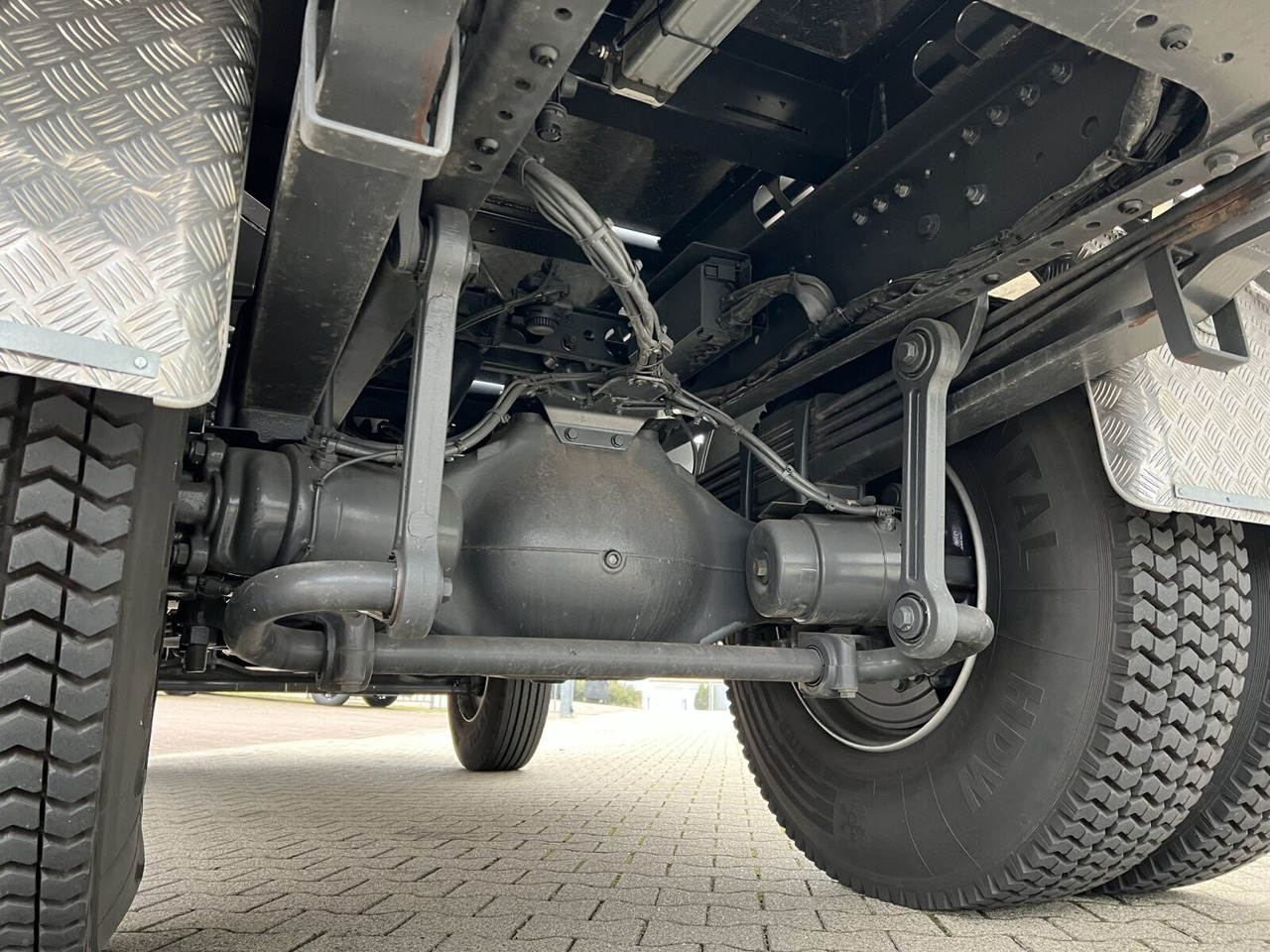 Mercedes-Benz Actros 2141 K 4x2 Actros 2141 K 4x2 Mercedes-Benz Actros 2141 K 4x2 Actros 2141 K 4x2: صورة 12