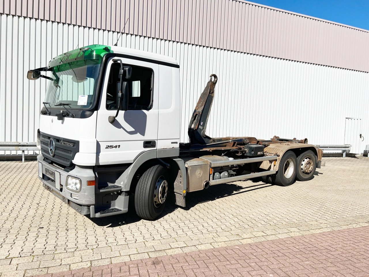 Mercedes-Benz Actros 2541 L 6x2 Actros 2541 L 6x2/48 Retarder, Lenk-/Liftachse - شاحنة ذات خطاف: صورة 1 Mercedes-Benz Actros 2541 L 6x2 Actros 2541 L 6x2/48 Retarder, Lenk-/Liftachse - شاحنة ذات خطاف: صورة 1