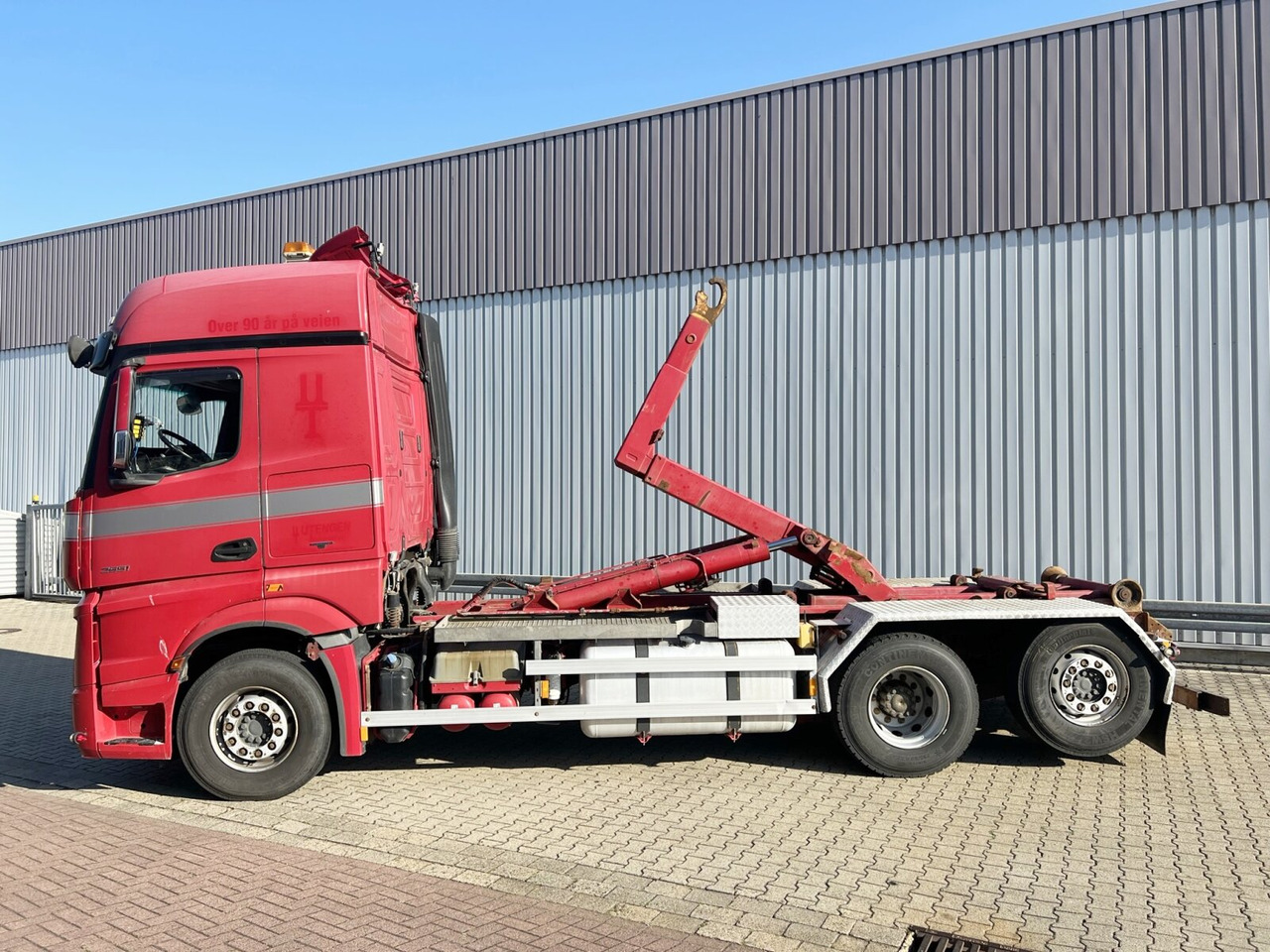 شاحنة ذات خطاف Mercedes-Benz Actros 2551 L 6x2 Actros 2551 L 6x2/46, Retarder, Liftachse, BigSpace, Bi-Xenon: صورة 13 شاحنة ذات خطاف Mercedes-Benz Actros 2551 L 6x2 Actros 2551 L 6x2/46, Retarder, Liftachse, BigSpace, Bi-Xenon: صورة 13