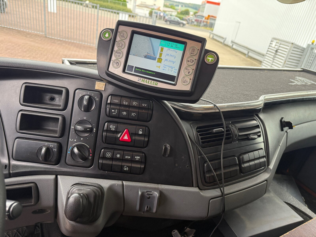 Mercedes-Benz Actros 2641/48 L 6x4 Actros 2641/48 L 6x4, Seilabroller, Haller Lotos, Zöller Schüttung - شاحنة النفايات: صورة 5 Mercedes-Benz Actros 2641/48 L 6x4 Actros 2641/48 L 6x4, Seilabroller, Haller Lotos, Zöller Schüttung - شاحنة النفايات: صورة 5