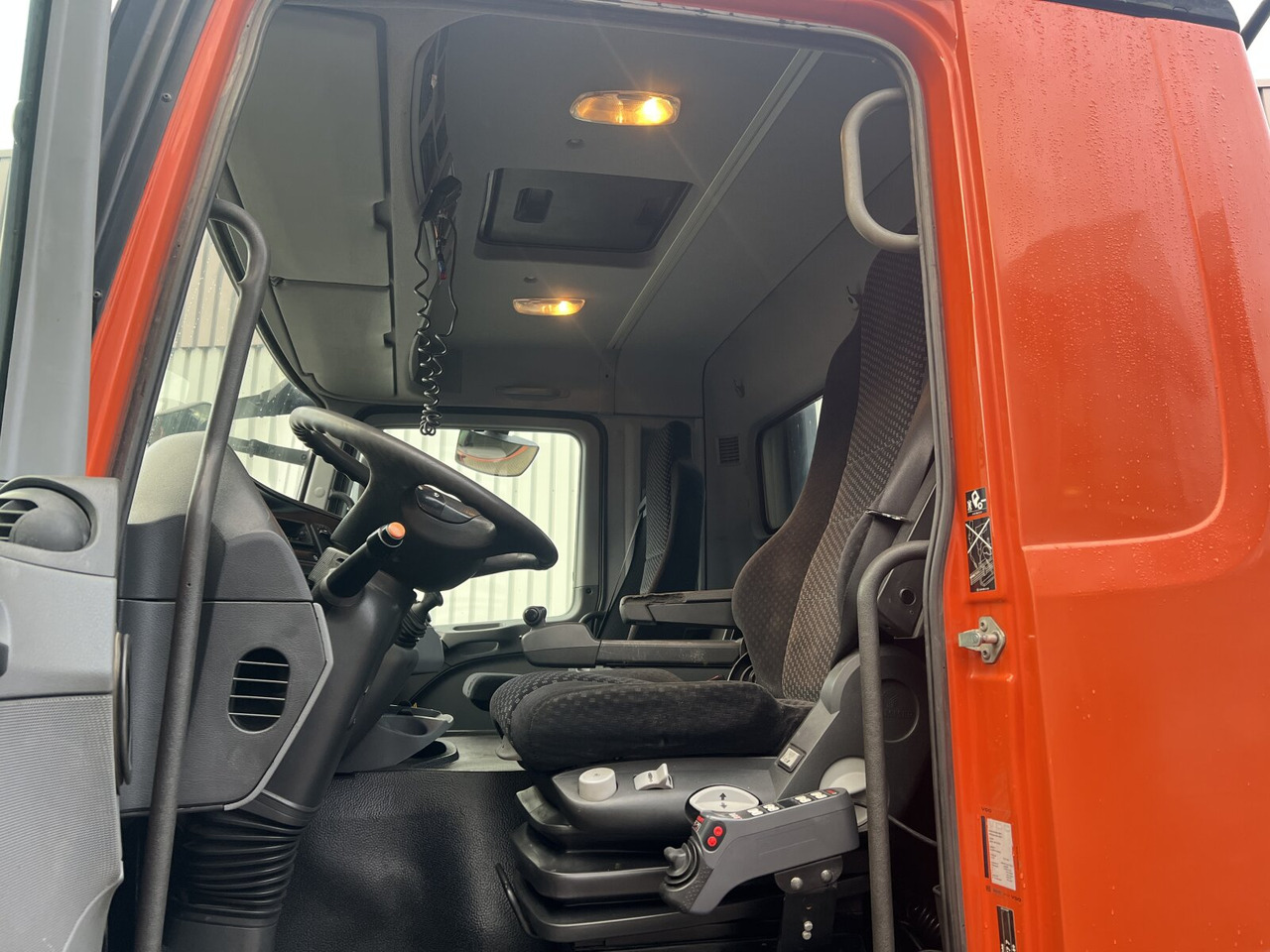 Mercedes-Benz Actros 2644/48 K 6x4 Actros 2644/48 K 6x4, Manual Gearbox, Full Steel - شاحنة هيكل كابينة: صورة 4 Mercedes-Benz Actros 2644/48 K 6x4 Actros 2644/48 K 6x4, Manual Gearbox, Full Steel - شاحنة هيكل كابينة: صورة 4