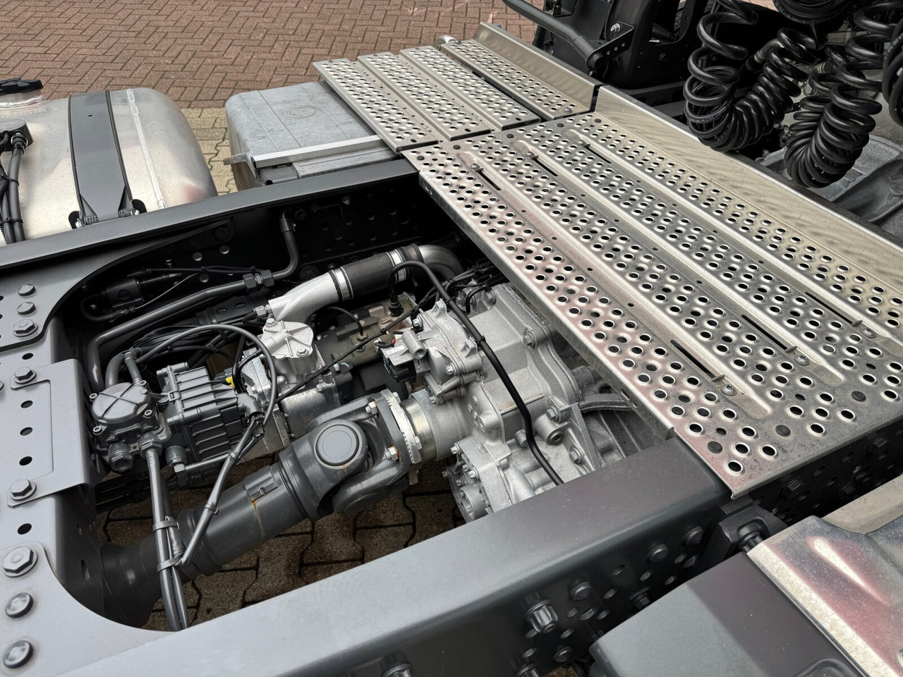 Mercedes-Benz Actros 2648 LS 6x2 Actros 2648 LS 6x2, Retarder, Liftachse, MirrorCam, StreamSpace, Navi, LED - وحدة جر: صورة 2 Mercedes-Benz Actros 2648 LS 6x2 Actros 2648 LS 6x2, Retarder, Liftachse, MirrorCam, StreamSpace, Navi, LED - وحدة جر: صورة 2