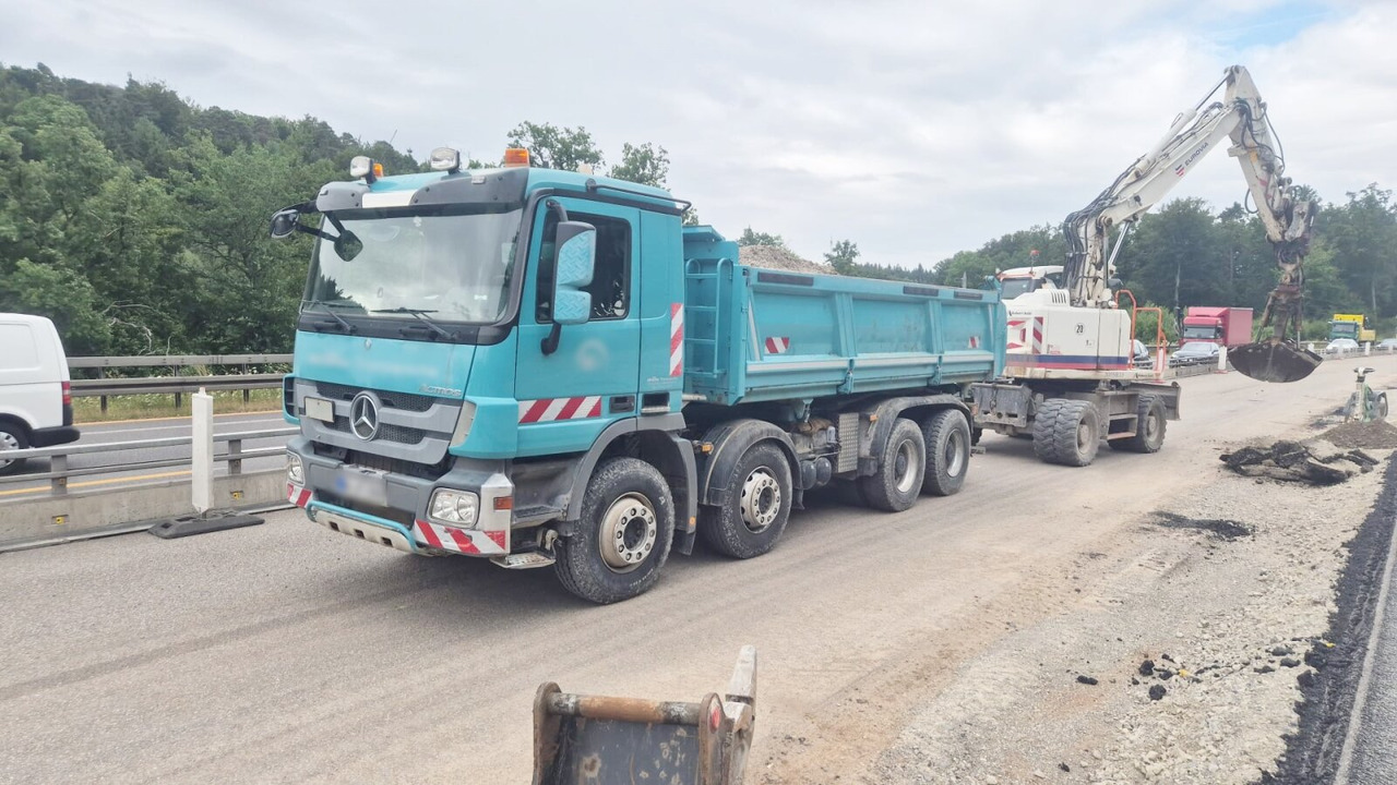 Mercedes-Benz Actros 3241 K 8x4/4 Actros 3241 K 8x4/4, Bordmatik - شاحنة قلاب: صورة 1 Mercedes-Benz Actros 3241 K 8x4/4 Actros 3241 K 8x4/4, Bordmatik - شاحنة قلاب: صورة 1