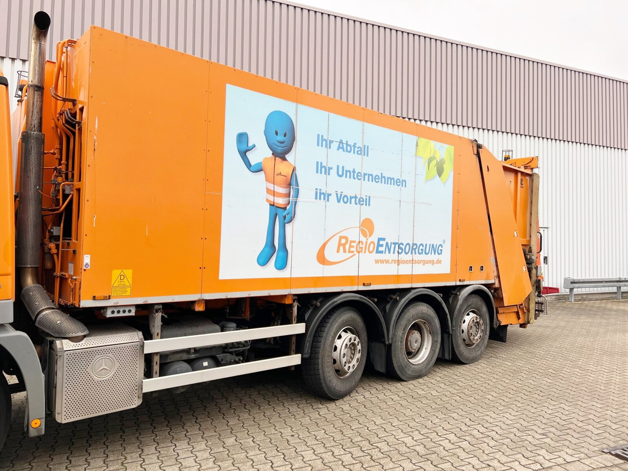 شاحنة النفايات لنقل القمامة Mercedes-Benz Actros 3241 L 8x2/6 Actros 3241 L 8x2/6, 2x Lenkachse, Zöller Medium XL, Zöller-Schüttung: صورة 14