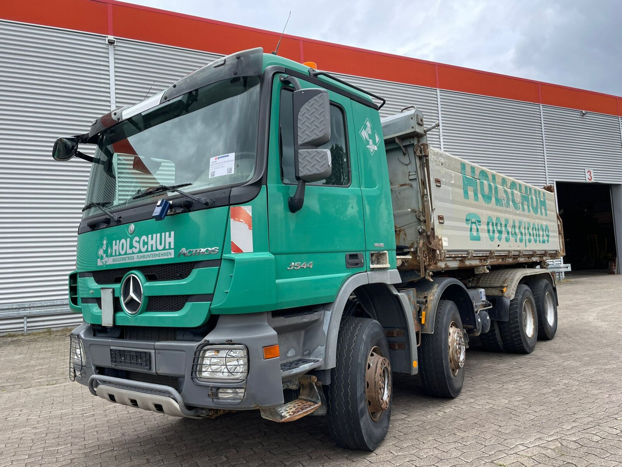 Mercedes-Benz Actros MP III 3544/8x4/4 Actros MP III 3544/8x4/4, 3 Pedale - شاحنة قلاب: صورة 1 Mercedes-Benz Actros MP III 3544/8x4/4 Actros MP III 3544/8x4/4, 3 Pedale - شاحنة قلاب: صورة 1