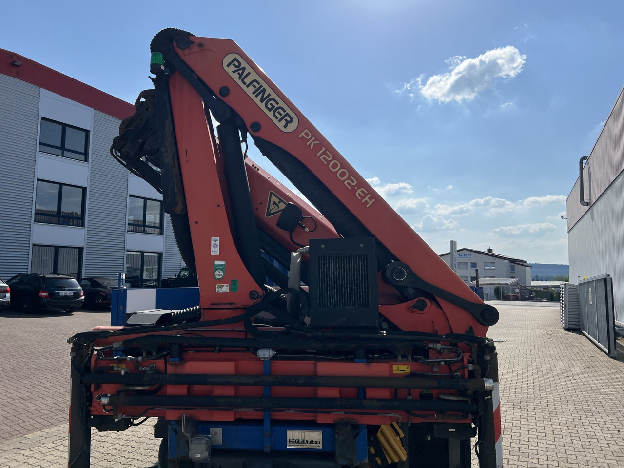 Mercedes-Benz Antos 1836 L 4x2 Antos 1836 L 4x2, Glastransporter, Heckkran Palfinger Pk 12002-EH, Funk - شاحنة كرين: صورة 3 Mercedes-Benz Antos 1836 L 4x2 Antos 1836 L 4x2, Glastransporter, Heckkran Palfinger Pk 12002-EH, Funk - شاحنة كرين: صورة 3