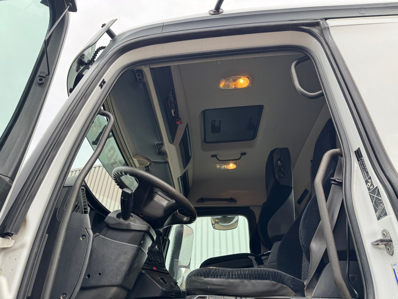 Mercedes-Benz Arocs 1833 AK 4x4 Arocs 1833 AK 4x4, Meiller 3-S-Kipper, Bordmatik - شاحنة قلاب: صورة 3 Mercedes-Benz Arocs 1833 AK 4x4 Arocs 1833 AK 4x4, Meiller 3-S-Kipper, Bordmatik - شاحنة قلاب: صورة 3