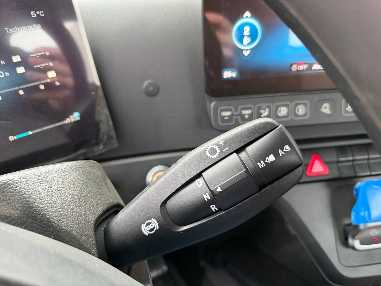 Mercedes-Benz Arocs 1840 K 4x2 Arocs 1840 K 4x2, MultimediaCockpit, 2x Nebenantrieb, NMV & Motorabtrieb - شاحنة هيكل كابينة: صورة 5 Mercedes-Benz Arocs 1840 K 4x2 Arocs 1840 K 4x2, MultimediaCockpit, 2x Nebenantrieb, NMV & Motorabtrieb - شاحنة هيكل كابينة: صورة 5