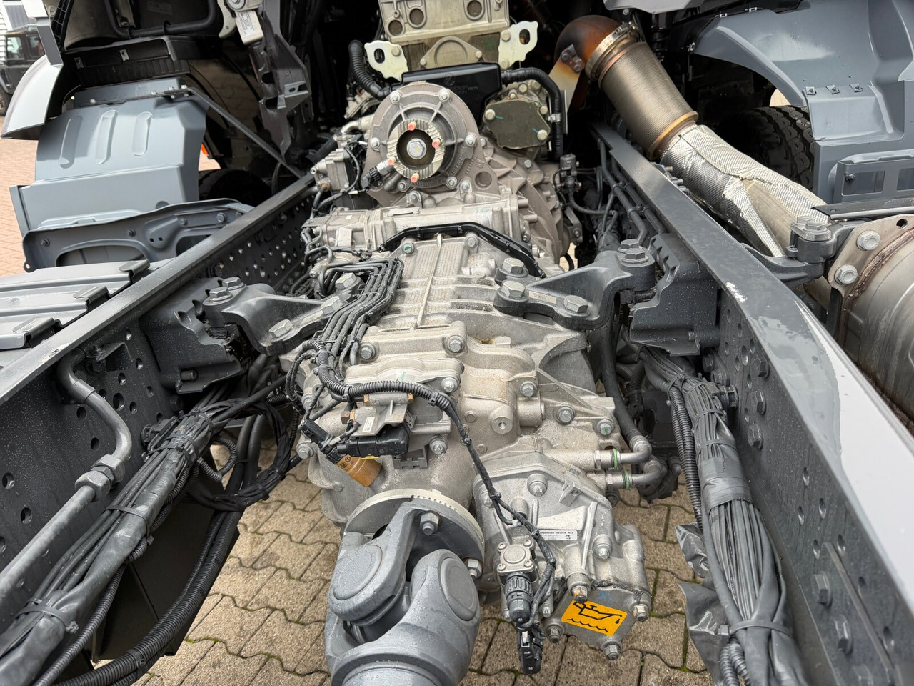 Mercedes-Benz Arocs 1840 K 4x2 Arocs 1840 K 4x2, MultimediaCockpit, 2x Nebenantrieb, NMV & Motorabtrieb - شاحنة ذات خطاف: صورة 2 Mercedes-Benz Arocs 1840 K 4x2 Arocs 1840 K 4x2, MultimediaCockpit, 2x Nebenantrieb, NMV & Motorabtrieb - شاحنة ذات خطاف: صورة 2