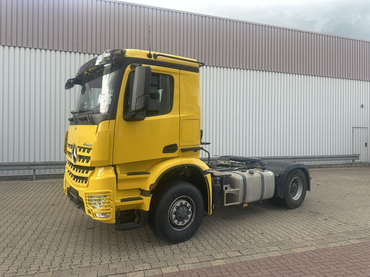 Mercedes-Benz Arocs 1851 LS 4x4 HAD Arocs 1851 LS 4x4 HAD, Hydraulik, Navi, MultimediaCockpit - وحدة جر: صورة 1 Mercedes-Benz Arocs 1851 LS 4x4 HAD Arocs 1851 LS 4x4 HAD, Hydraulik, Navi, MultimediaCockpit - وحدة جر: صورة 1