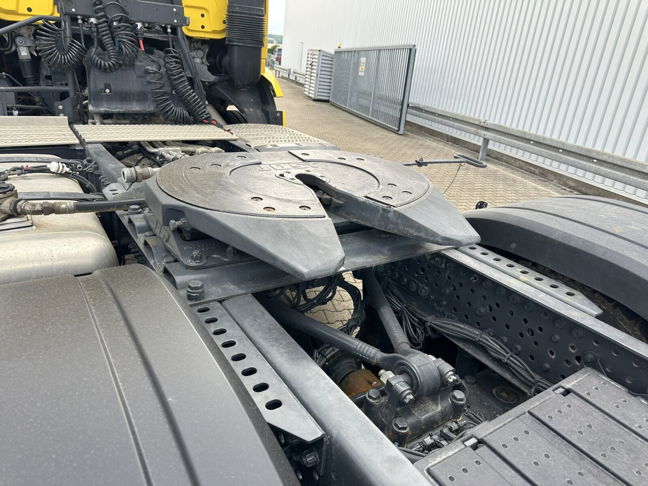 Mercedes-Benz Arocs 1851 LS 4x4 HAD Arocs 1851 LS 4x4 HAD, Hydraulik, Navi, MultimediaCockpit - وحدة جر: صورة 2 Mercedes-Benz Arocs 1851 LS 4x4 HAD Arocs 1851 LS 4x4 HAD, Hydraulik, Navi, MultimediaCockpit - وحدة جر: صورة 2