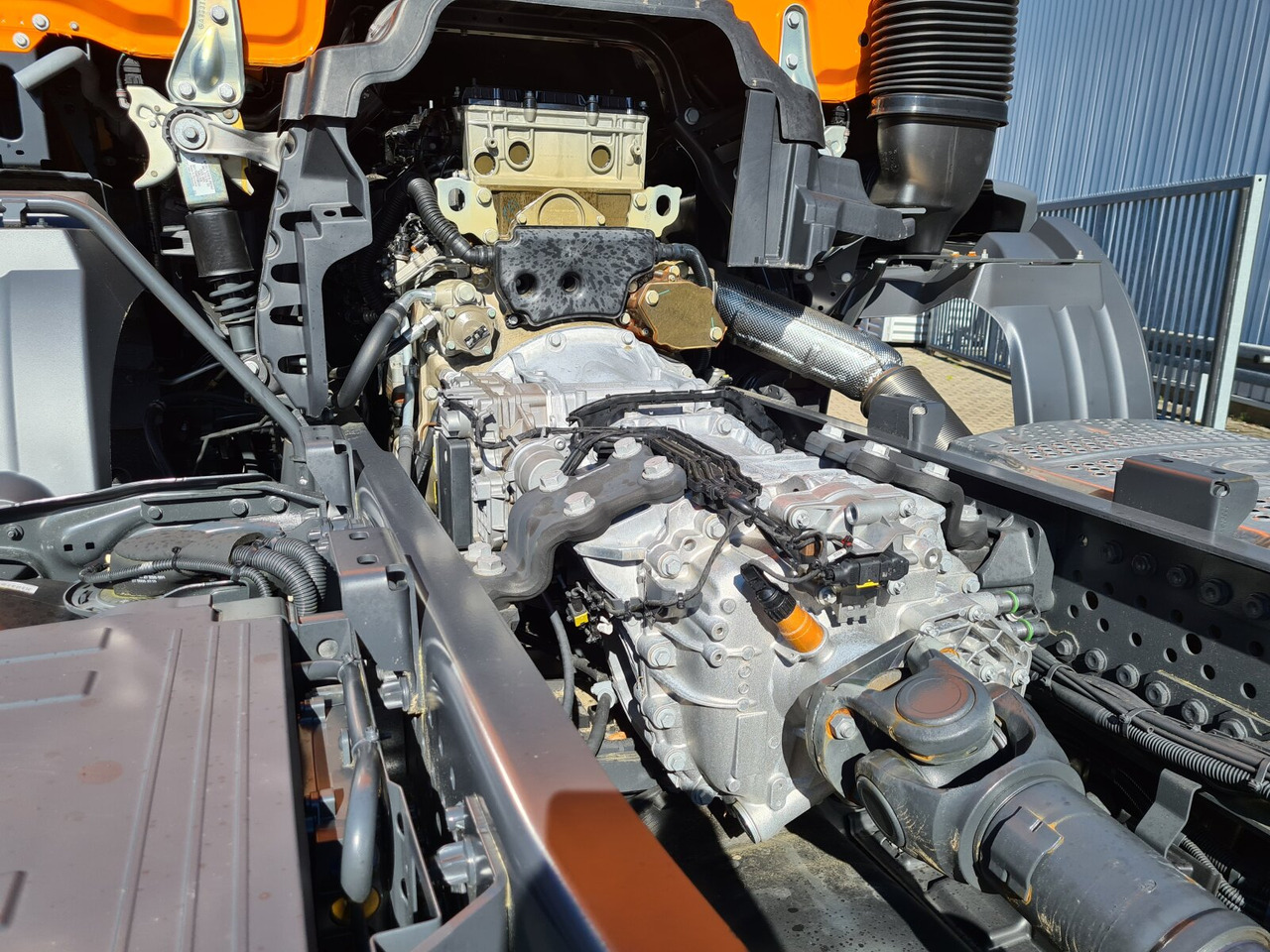 Mercedes-Benz Arocs 2033 A 4x4 Arocs 2033 A 4x4, Grounder, Motorabtrieb - شاحنة هيكل كابينة: صورة 3 Mercedes-Benz Arocs 2033 A 4x4 Arocs 2033 A 4x4, Grounder, Motorabtrieb - شاحنة هيكل كابينة: صورة 3
