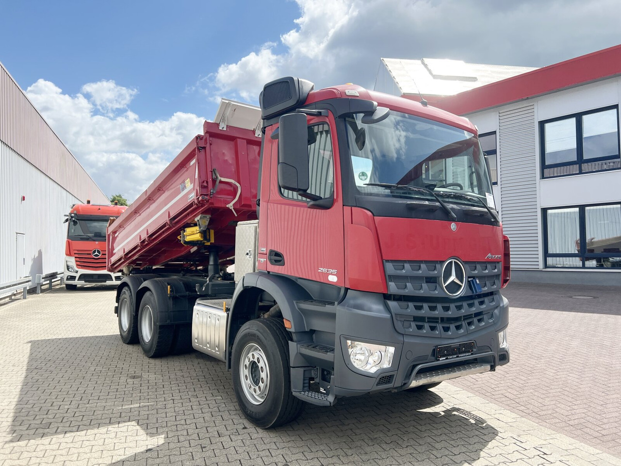 شاحنة قلاب Mercedes-Benz Arocs 2635/40 K 6x4 Arocs 2635/40 K 6x4, Bordmatik links: صورة 8