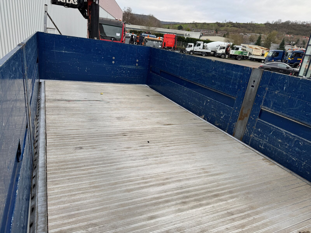 Mercedes-Benz Arocs 2642 6x4 Arocs 2642 6x4 mit Heckkran Atlas AK 186.3 V-2 - شاحنة كرين, شاحنات مسطحة: صورة 2 Mercedes-Benz Arocs 2642 6x4 Arocs 2642 6x4 mit Heckkran Atlas AK 186.3 V-2 - شاحنة كرين, شاحنات مسطحة: صورة 2