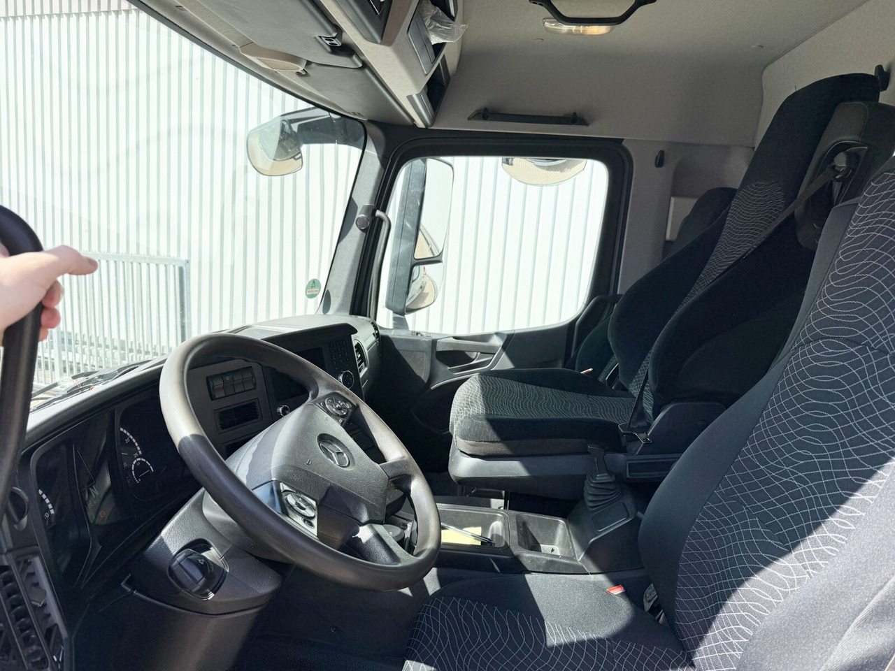 Mercedes-Benz Arocs 2643 LK 6x6 HAD Arocs 2643 LK 6x6 HAD, HydroDrive, Navi - شاحنة ذات خطاف: صورة 5 Mercedes-Benz Arocs 2643 LK 6x6 HAD Arocs 2643 LK 6x6 HAD, HydroDrive, Navi - شاحنة ذات خطاف: صورة 5
