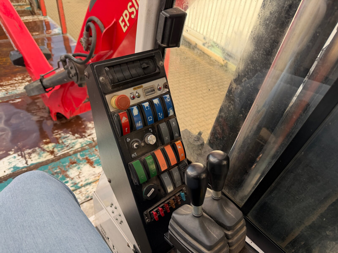 Mercedes-Benz Arocs 2648 6x4 Arocs 2648 6x4 mit Heckkran Epsilon M12Z83, Krankabine - شاحنة قطع الأشجار, شاحنة كرين: صورة 4 Mercedes-Benz Arocs 2648 6x4 Arocs 2648 6x4 mit Heckkran Epsilon M12Z83, Krankabine - شاحنة قطع الأشجار, شاحنة كرين: صورة 4