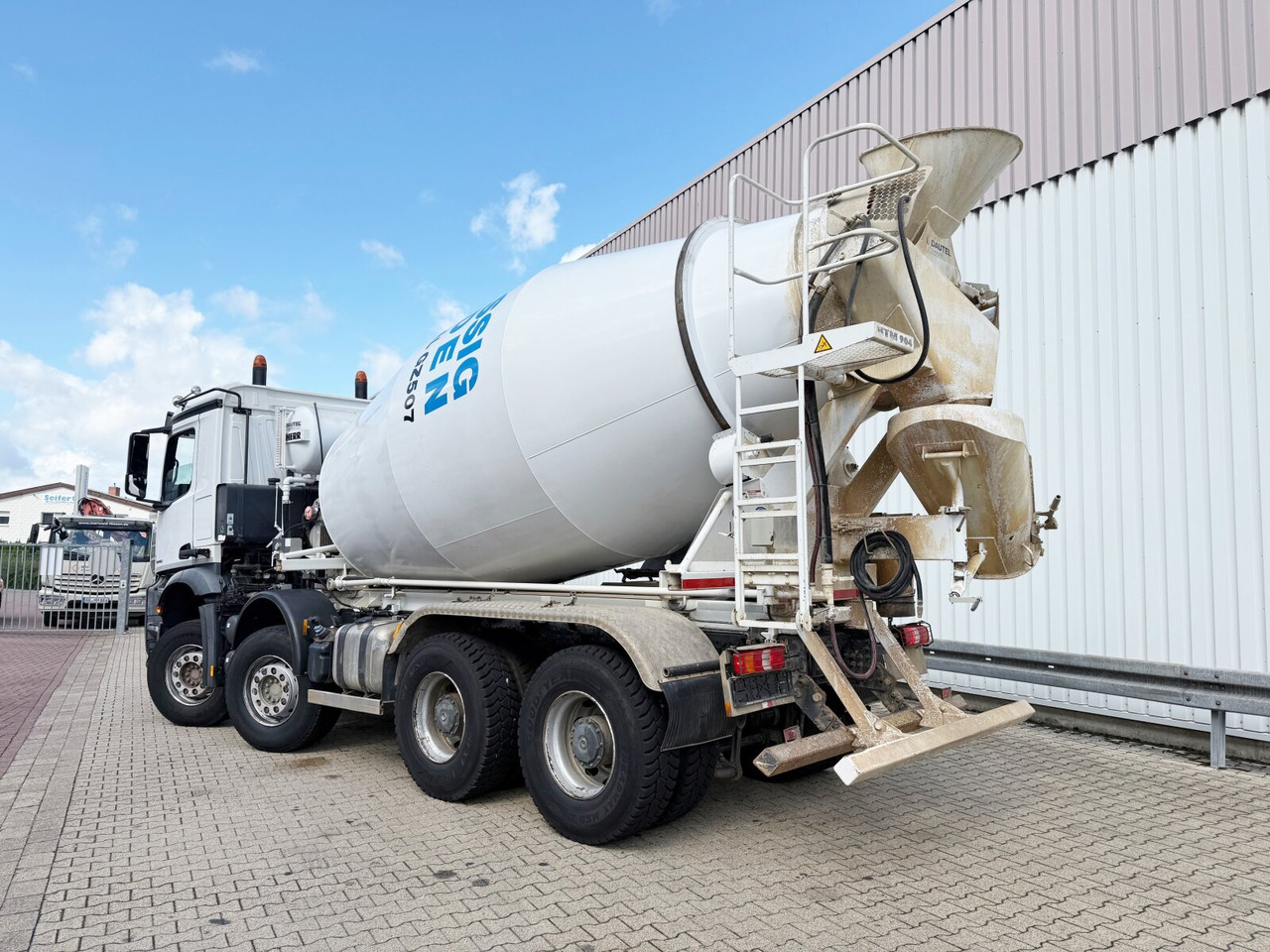 شاحنة خلاطة خرسانة Mercedes-Benz Arocs 3240 8x4 Arocs 3240 8x4, 9 cbm Liebherr HTM 904 F: صورة 13 شاحنة خلاطة خرسانة Mercedes-Benz Arocs 3240 8x4 Arocs 3240 8x4, 9 cbm Liebherr HTM 904 F: صورة 13