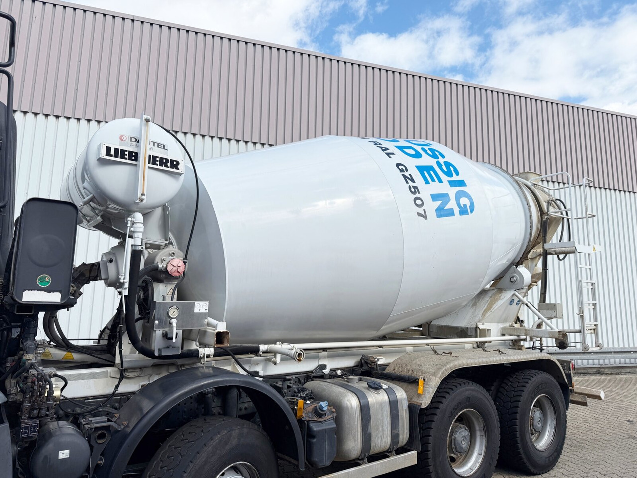 شاحنة خلاطة خرسانة Mercedes-Benz Arocs 3240 8x4 Arocs 3240 8x4, 9 cbm Liebherr HTM 904 F: صورة 15 شاحنة خلاطة خرسانة Mercedes-Benz Arocs 3240 8x4 Arocs 3240 8x4, 9 cbm Liebherr HTM 904 F: صورة 15