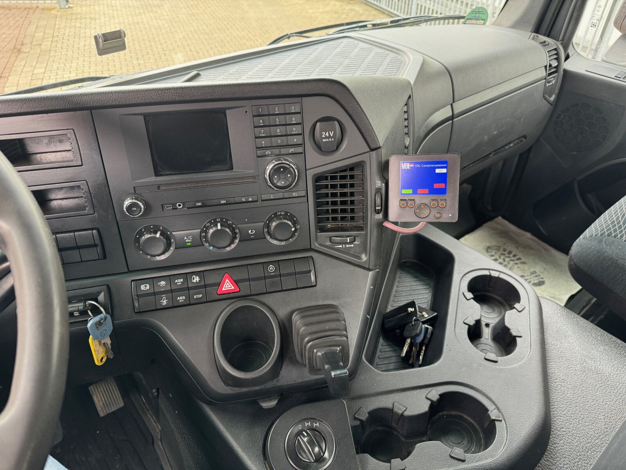 Mercedes-Benz Arocs 3243 LK 8x4/4 Arocs 3243 LK 8x4/4, Motorabtrieb - شاحنة ذات خطاف: صورة 5 Mercedes-Benz Arocs 3243 LK 8x4/4 Arocs 3243 LK 8x4/4, Motorabtrieb - شاحنة ذات خطاف: صورة 5