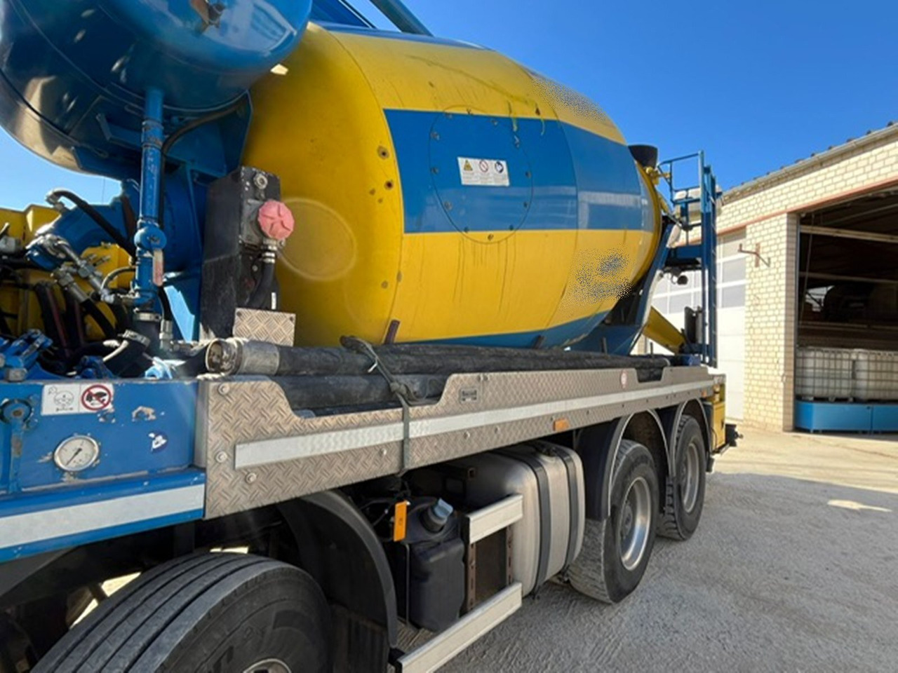 Mercedes-Benz Arocs 3246 B 8x4 Stetter Mischer 7m³, Pumpe 25m Arocs 3246 B 8x4 Stetter Mischer 7m³, Pumpe 25m - شاحنة خلاطة خرسانة: صورة 5 Mercedes-Benz Arocs 3246 B 8x4 Stetter Mischer 7m³, Pumpe 25m Arocs 3246 B 8x4 Stetter Mischer 7m³, Pumpe 25m - شاحنة خلاطة خرسانة: صورة 5