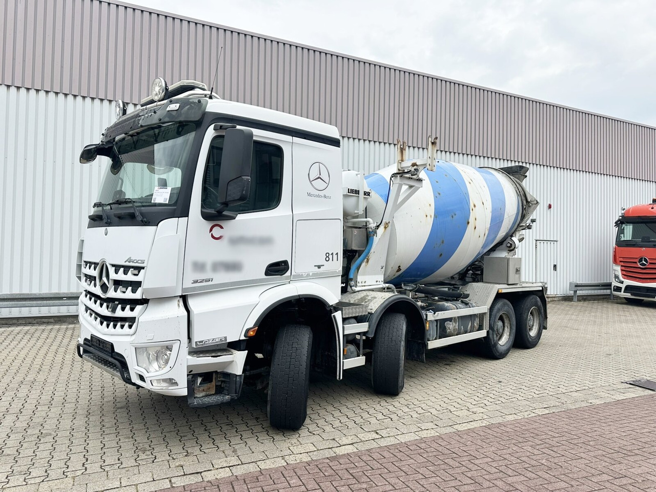Mercedes-Benz Arocs 3251 8x4/4 Arocs 3251 8x4/4, Betonmischer Liebherr ca. 9m³ - شاحنة خلاطة خرسانة: صورة 1 Mercedes-Benz Arocs 3251 8x4/4 Arocs 3251 8x4/4, Betonmischer Liebherr ca. 9m³ - شاحنة خلاطة خرسانة: صورة 1