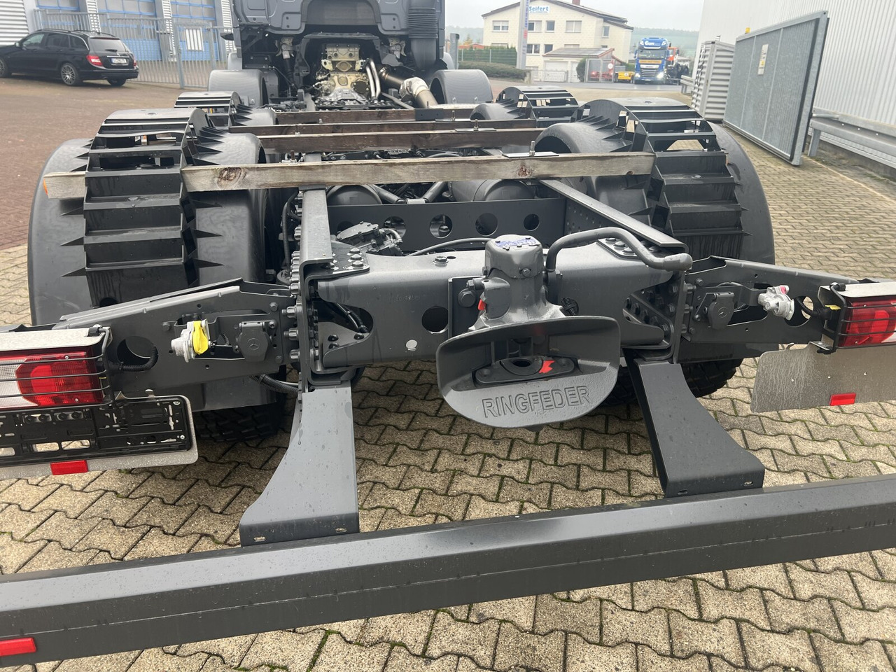 Mercedes-Benz Arocs 3251 L 8x4/4 Arocs 3251 L 8x4/4, mit Motorabtrieb C plus NA - شاحنة هيكل كابينة: صورة 4 Mercedes-Benz Arocs 3251 L 8x4/4 Arocs 3251 L 8x4/4, mit Motorabtrieb C plus NA - شاحنة هيكل كابينة: صورة 4