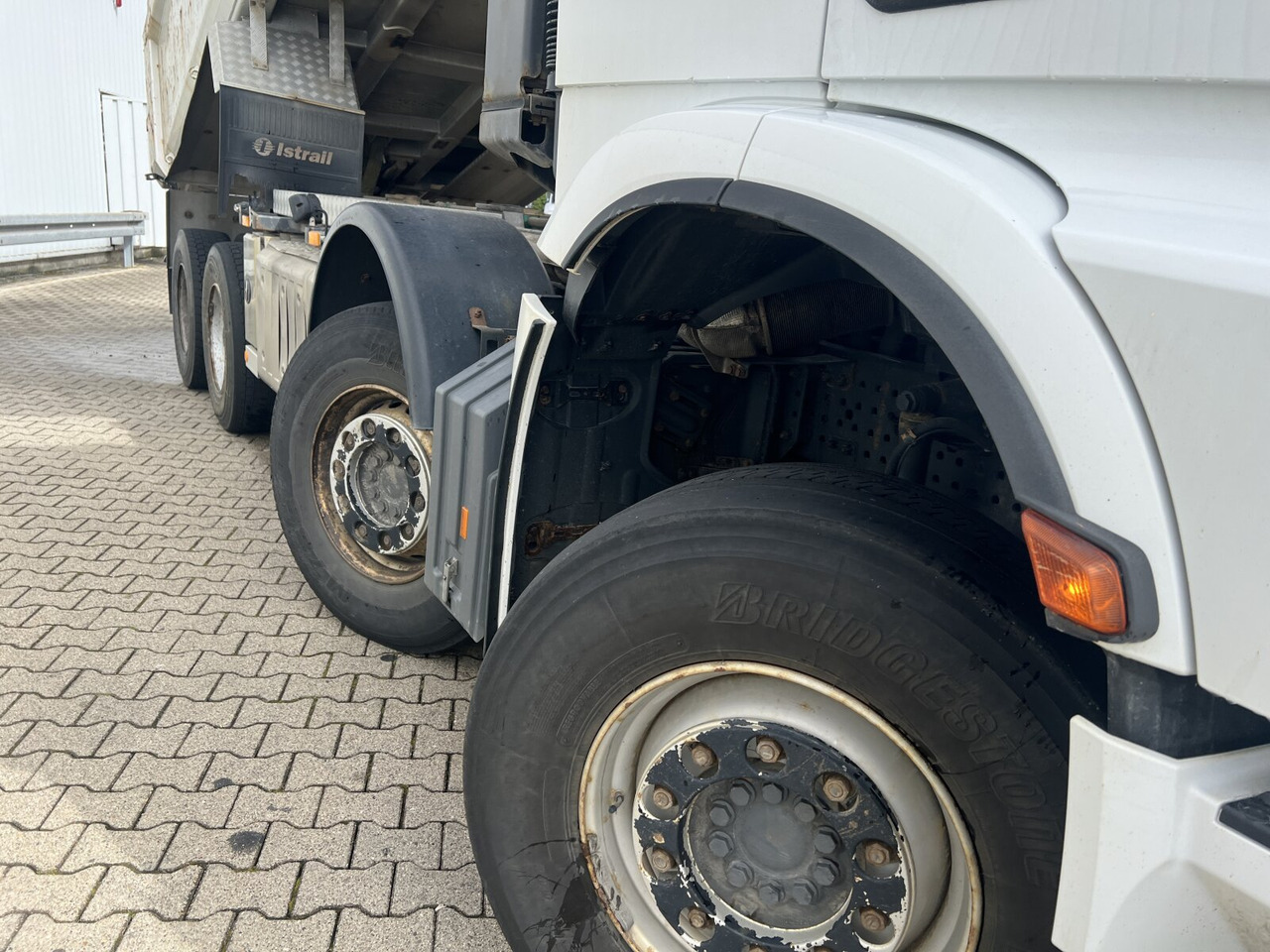 شاحنة التعدين Mercedes-Benz Arocs 3253 K 8x4/4 Arocs 3253 K 8x4/4, Retarder, Stahlmulde ca. 15m³, hydr. Heckklappenöffnung: صورة 15