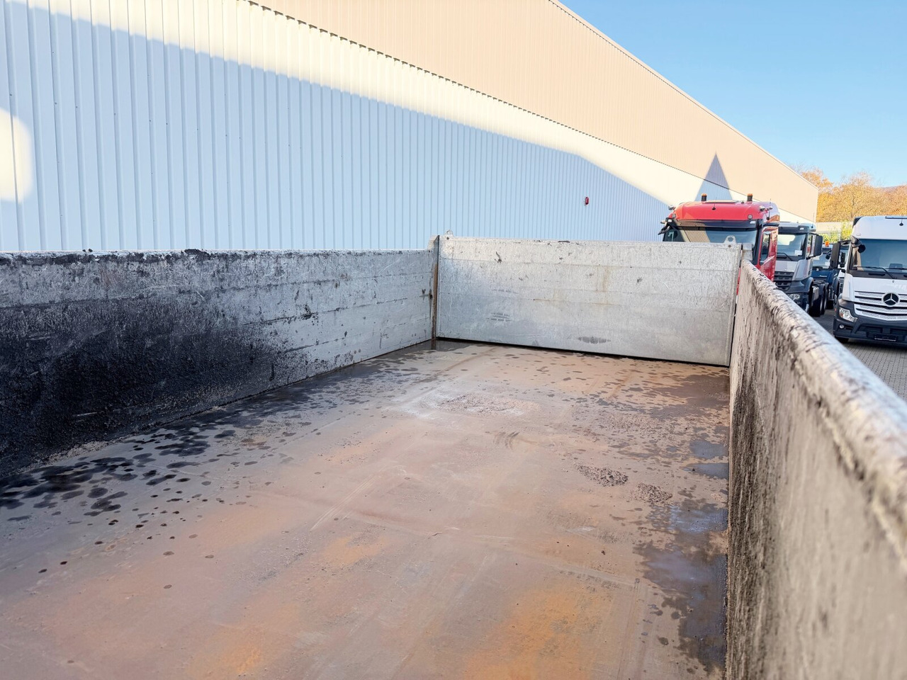 Mercedes-Benz Arocs 3351 AK 6x6 Arocs 3351 AK 6x6, Retarder, Grounder, Motorabtrieb, pneum. Heckklappenöffnung - شاحنة قلاب: صورة 3 Mercedes-Benz Arocs 3351 AK 6x6 Arocs 3351 AK 6x6, Retarder, Grounder, Motorabtrieb, pneum. Heckklappenöffnung - شاحنة قلاب: صورة 3