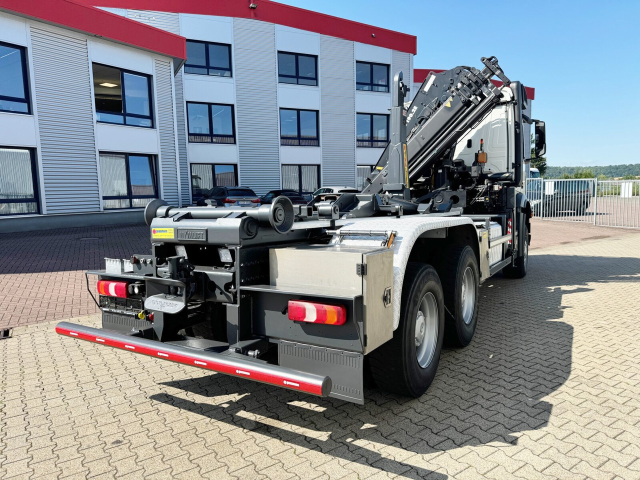 Mercedes-Benz Arocs 3351 AK 6x6 Arocs 3351 AK 6x6, Retarder, Navi, Grounder, Kran Atlas AK 190.2E, Funk Mercedes-Benz Arocs 3351 AK 6x6 Arocs 3351 AK 6x6, Retarder, Navi, Grounder, Kran Atlas AK 190.2E, Funk: صورة 13