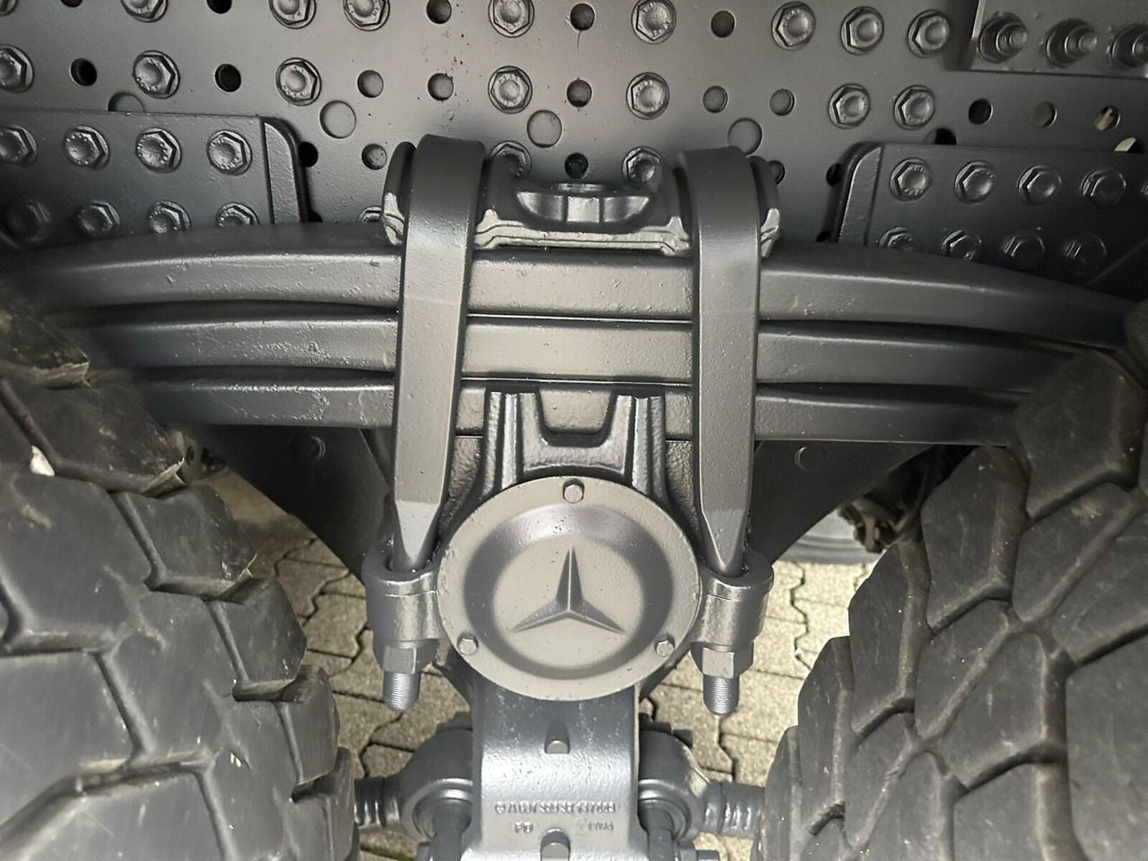 Mercedes-Benz Arocs 3363 K 6x4 Arocs 3363 K 6x4, Grounder, Turbo-Retarder-Kupplung, Bordmatik - شاحنة قلاب: صورة 4 Mercedes-Benz Arocs 3363 K 6x4 Arocs 3363 K 6x4, Grounder, Turbo-Retarder-Kupplung, Bordmatik - شاحنة قلاب: صورة 4