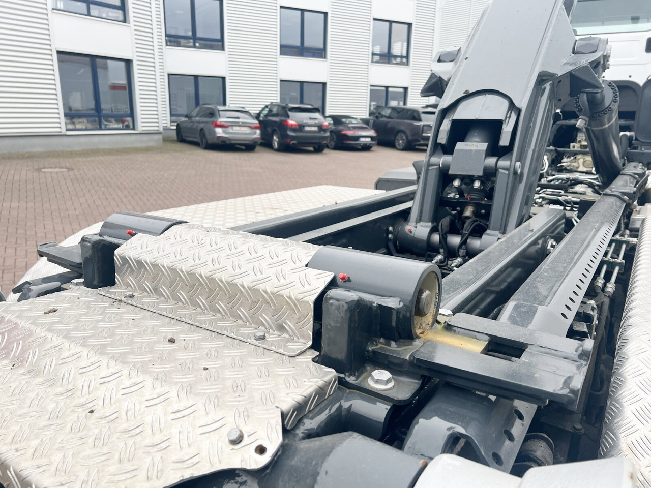 Mercedes-Benz Arocs 4142/48 8x4/4 Arocs 4142/48 8x4/4, Grounder, Meiller RS26 62-K, Funk, Motorabtrieb - شاحنة ذات خطاف: صورة 2 Mercedes-Benz Arocs 4142/48 8x4/4 Arocs 4142/48 8x4/4, Grounder, Meiller RS26 62-K, Funk, Motorabtrieb - شاحنة ذات خطاف: صورة 2