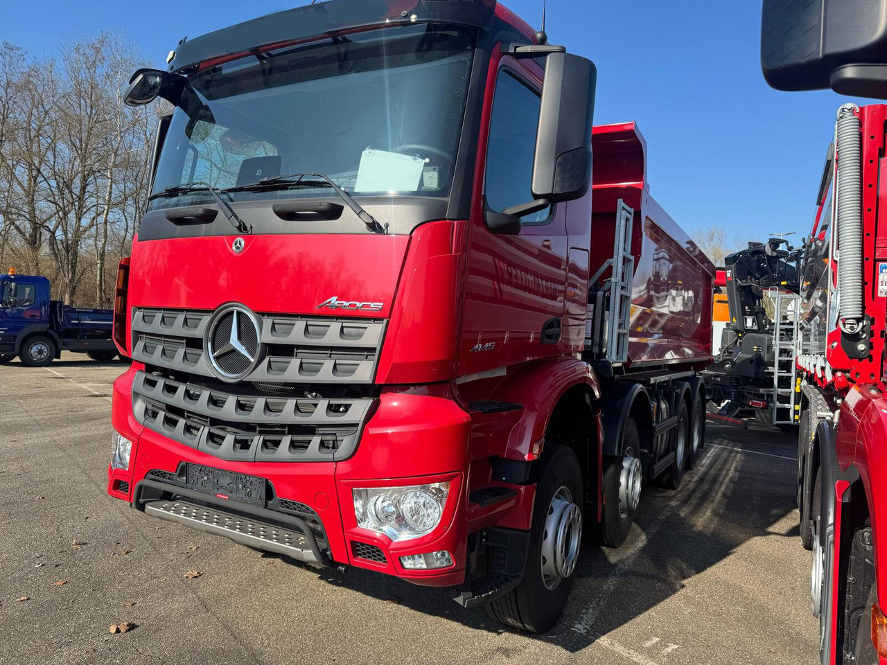 Mercedes-Benz Arocs 4145 K 8x4/4 Arocs 4145 K 8x4/4, Grounder, MultimediaCockpit, Navi, Stahlmulde ca. 16m³ - شاحنة التعدين: صورة 2 Mercedes-Benz Arocs 4145 K 8x4/4 Arocs 4145 K 8x4/4, Grounder, MultimediaCockpit, Navi, Stahlmulde ca. 16m³ - شاحنة التعدين: صورة 2