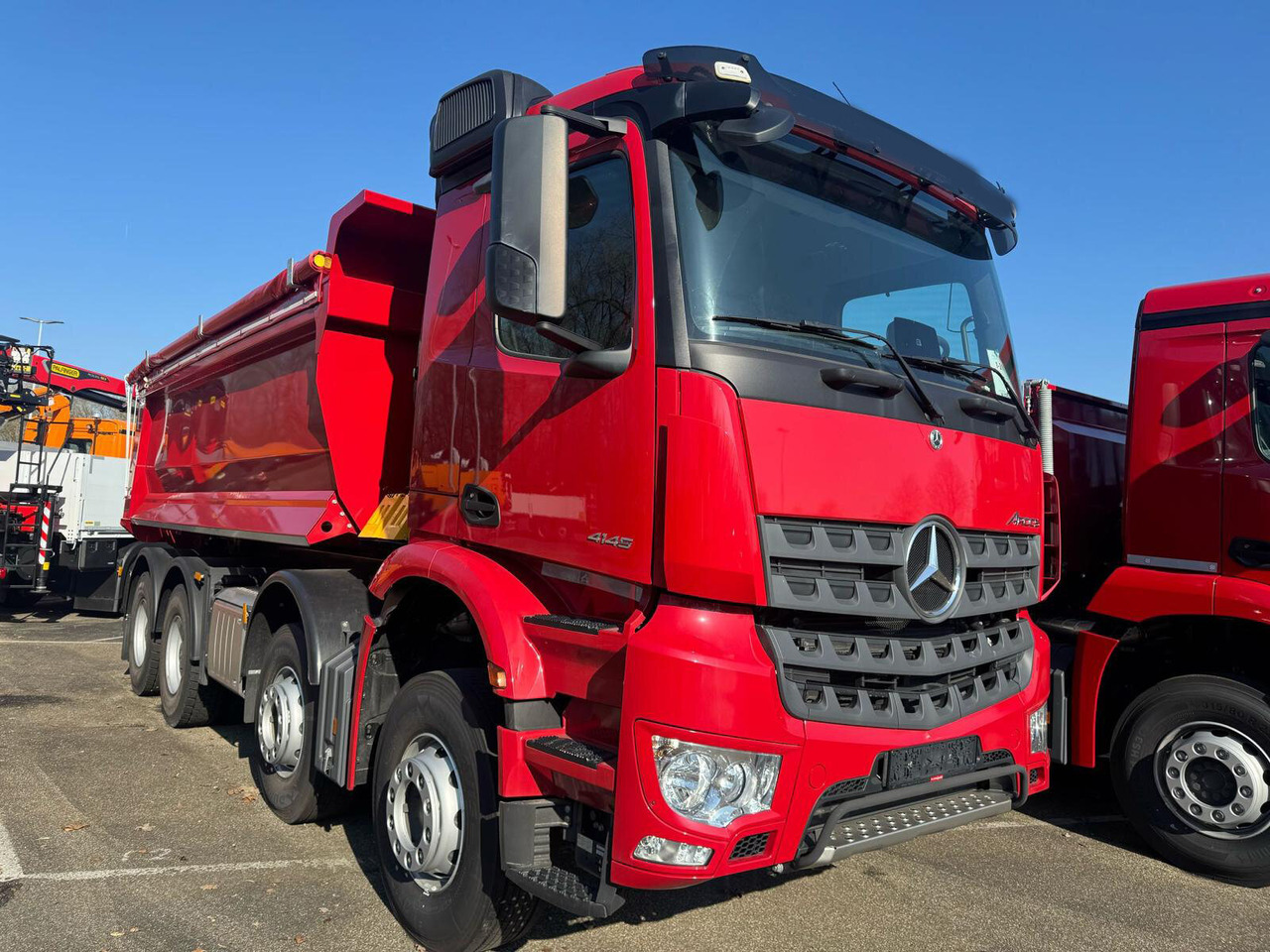 Mercedes-Benz Arocs 4145 K 8x4/4 Arocs 4145 K 8x4/4, Grounder, MultimediaCockpit, Navi, Stahlmulde ca. 16m³ - شاحنة التعدين: صورة 1 Mercedes-Benz Arocs 4145 K 8x4/4 Arocs 4145 K 8x4/4, Grounder, MultimediaCockpit, Navi, Stahlmulde ca. 16m³ - شاحنة التعدين: صورة 1
