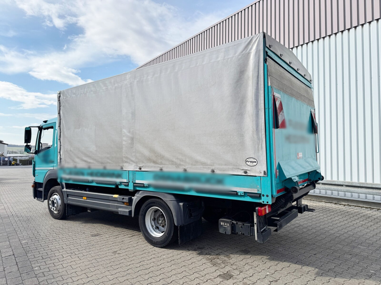 Mercedes-Benz Atego 1221 L 4x2 Atego 1221 L 4x2 mit LBW BÄR - شاحنات مسطحة: صورة 2 Mercedes-Benz Atego 1221 L 4x2 Atego 1221 L 4x2 mit LBW BÄR - شاحنات مسطحة: صورة 2