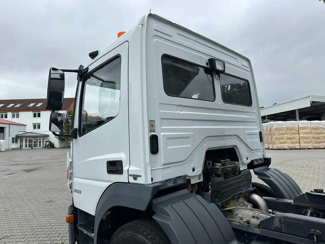 Mercedes-Benz Atego 1223 K 4x2 Atego 1223 K 4x2, AHK-Öl - شاحنة قلاب: صورة 4 Mercedes-Benz Atego 1223 K 4x2 Atego 1223 K 4x2, AHK-Öl - شاحنة قلاب: صورة 4
