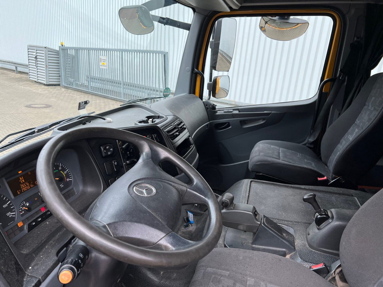 Mercedes-Benz Atego 1224 L 4x2 Atego 1224 L, Möbelkoffer, Dautel LBW, 42 cbm - شاحنة مقفلة: صورة 4 Mercedes-Benz Atego 1224 L 4x2 Atego 1224 L, Möbelkoffer, Dautel LBW, 42 cbm - شاحنة مقفلة: صورة 4